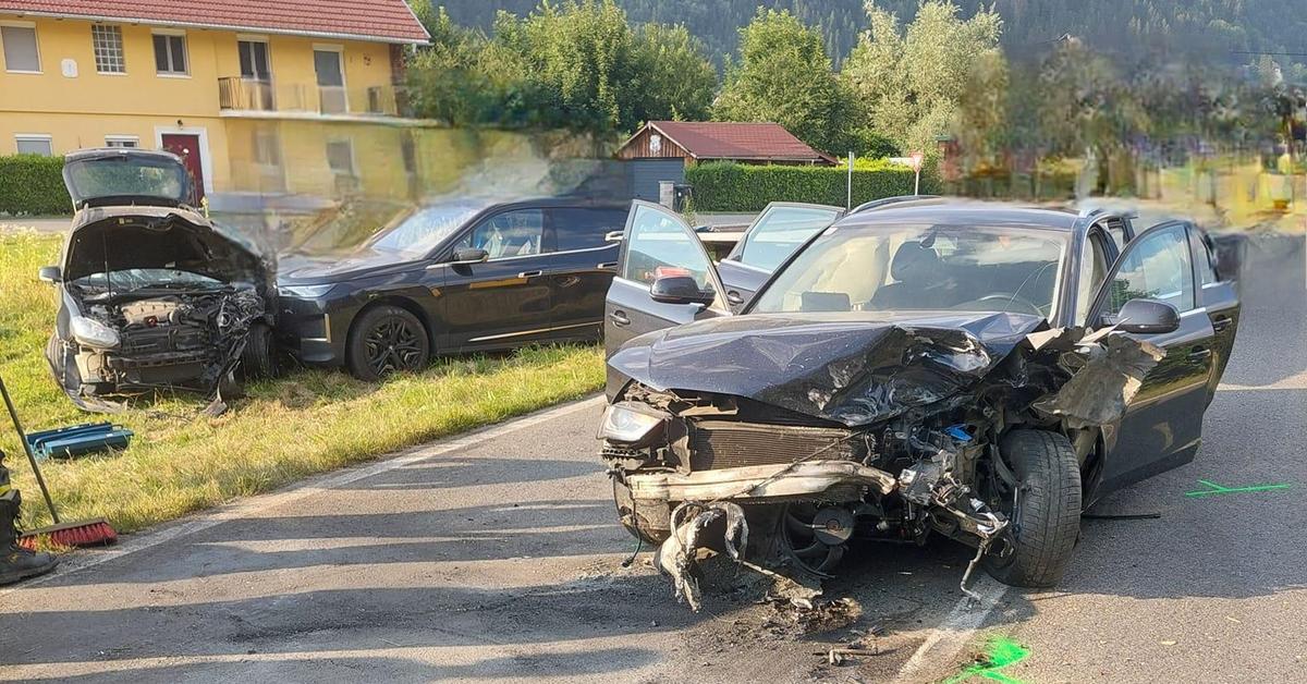 Zwei Verletzte K Rntner Krachte Beim Berholen Frontal In Gegenverkehr